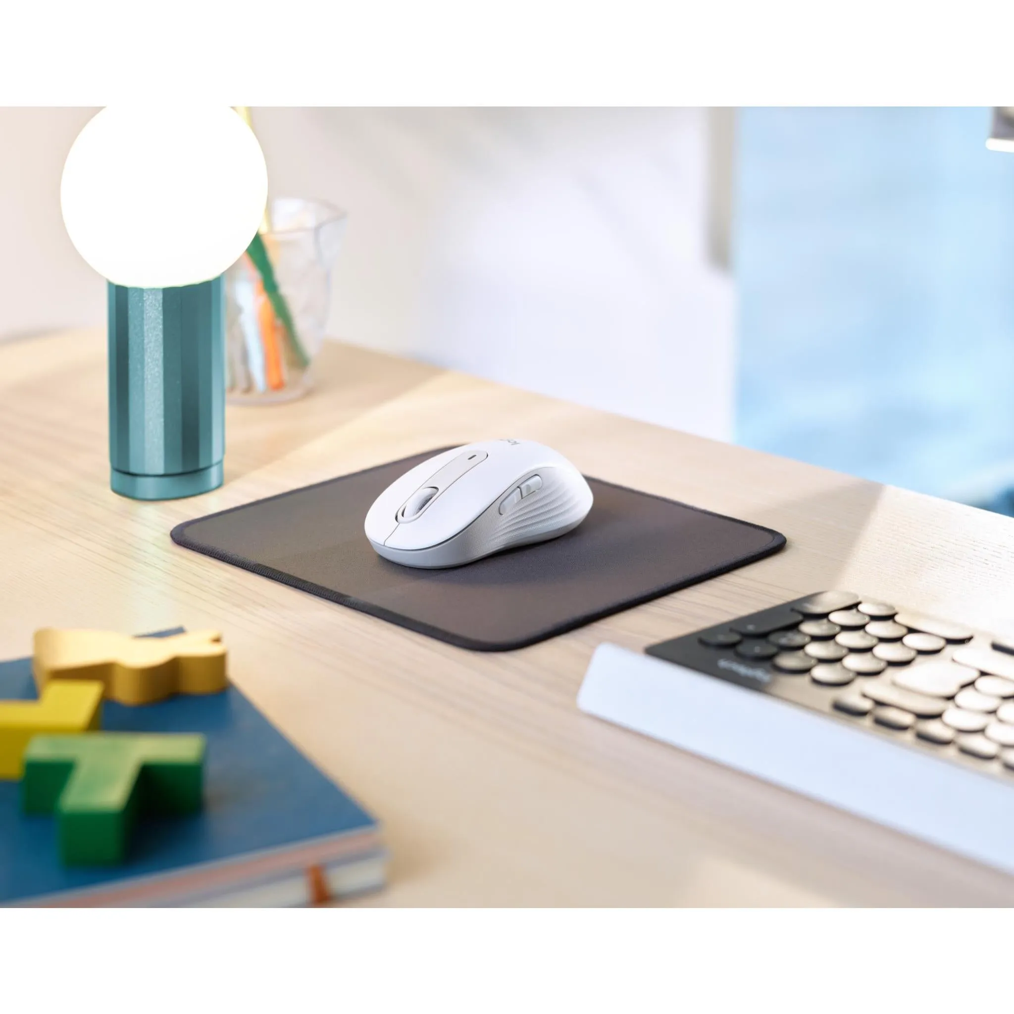 Logitech Signature M650 Wireless Mouse (Off White)