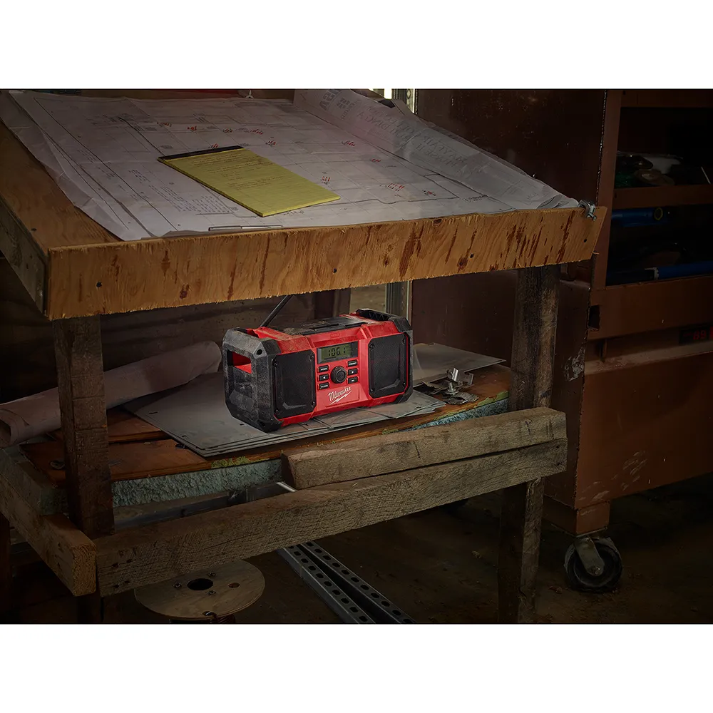 Milwaukee M18 18V Jobsite Radio