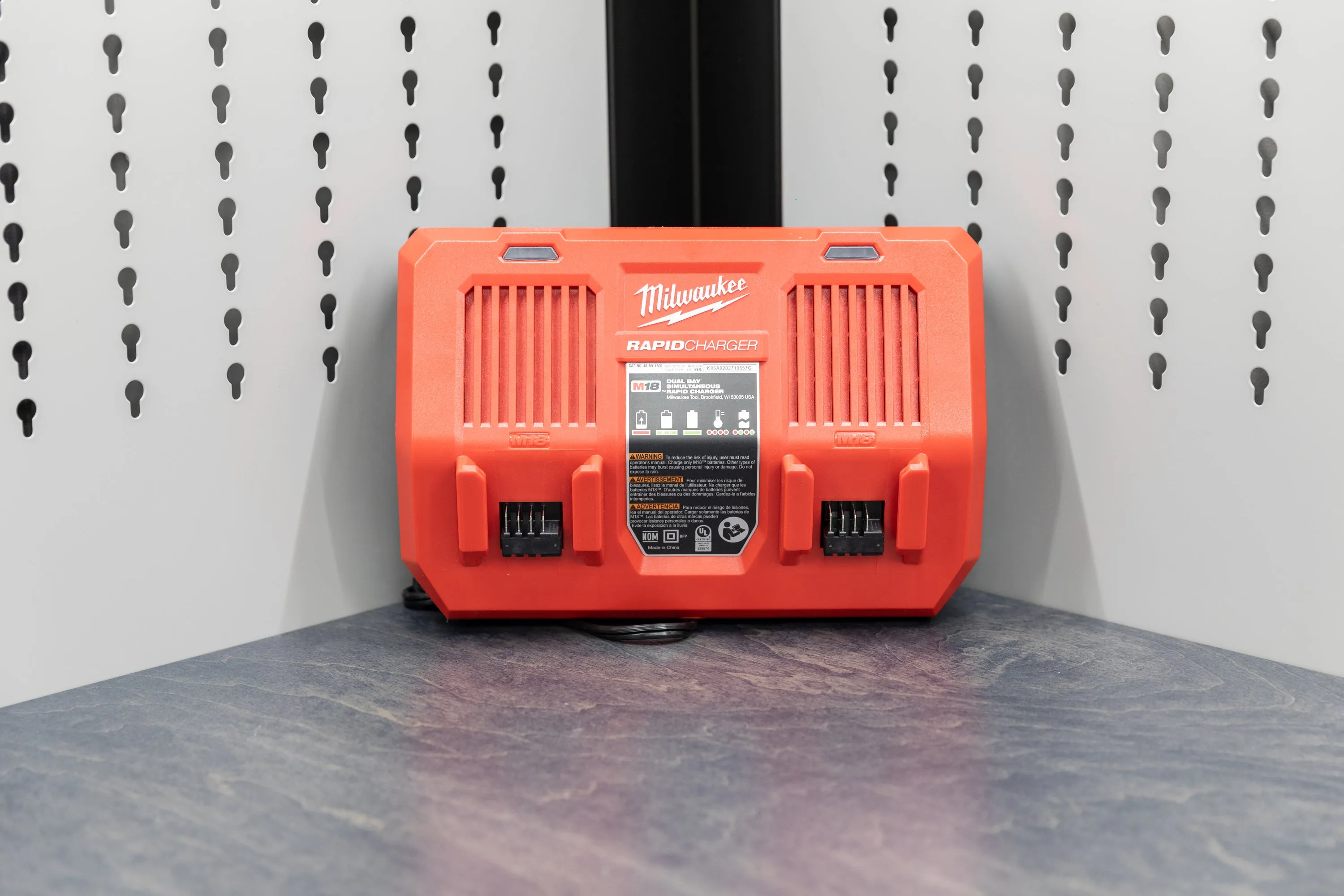 Milwaukee M18™ Dual Bay Simultaneous Rapid Charger