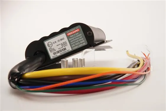 REDARC DC BATTERY CHARGER BCDC1225D